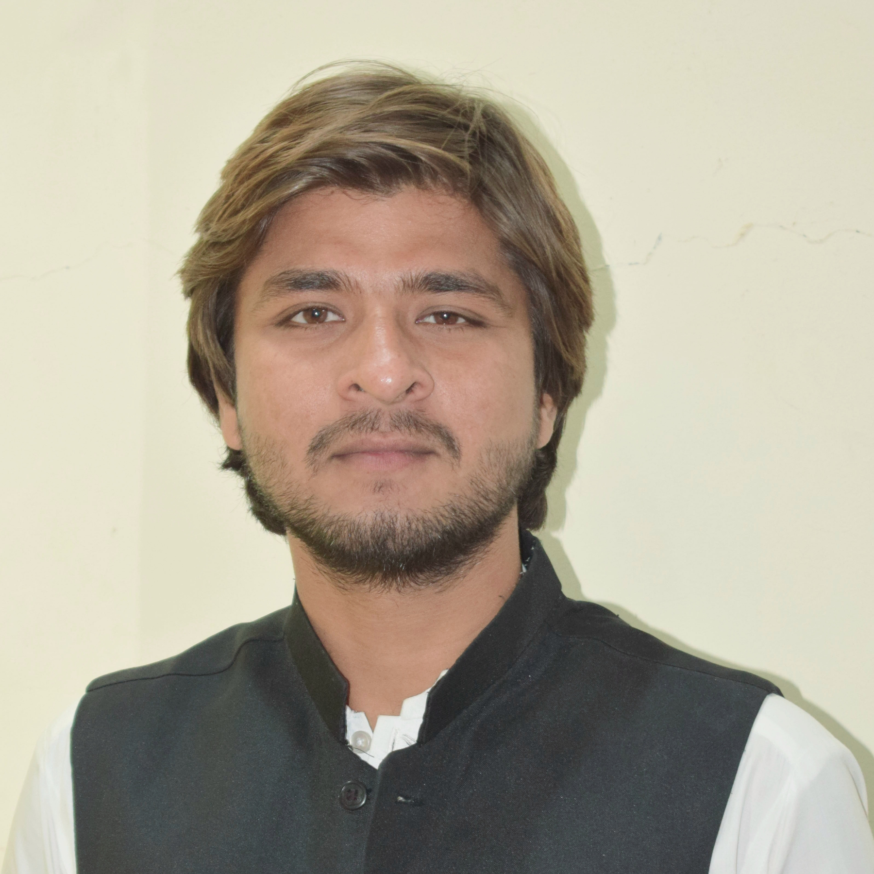 Pi7_Passport_Photo